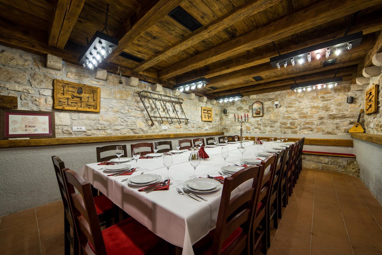 Hotel Stanica Ravno מראה חיצוני תמונה