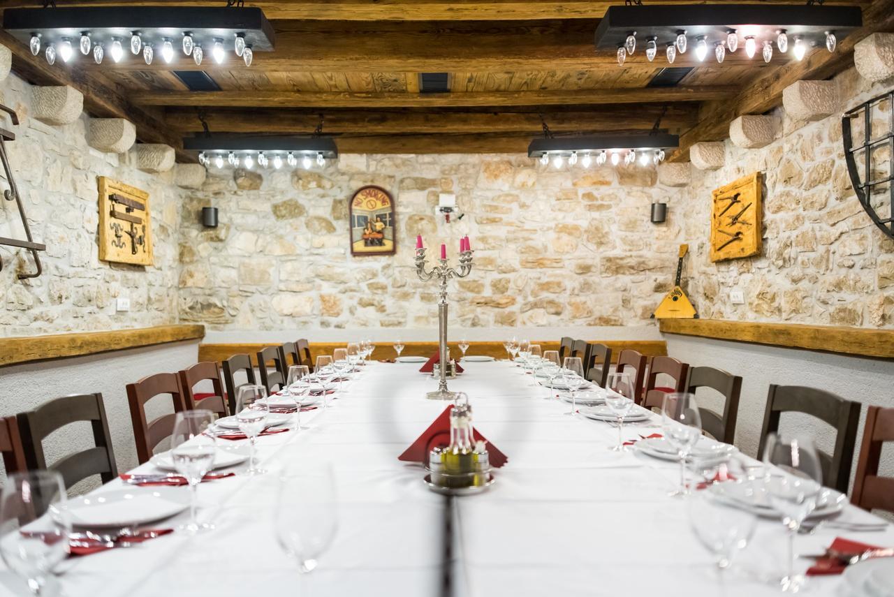 Hotel Stanica Ravno מראה חיצוני תמונה