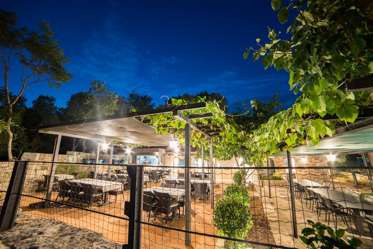 Hotel Stanica Ravno מראה חיצוני תמונה